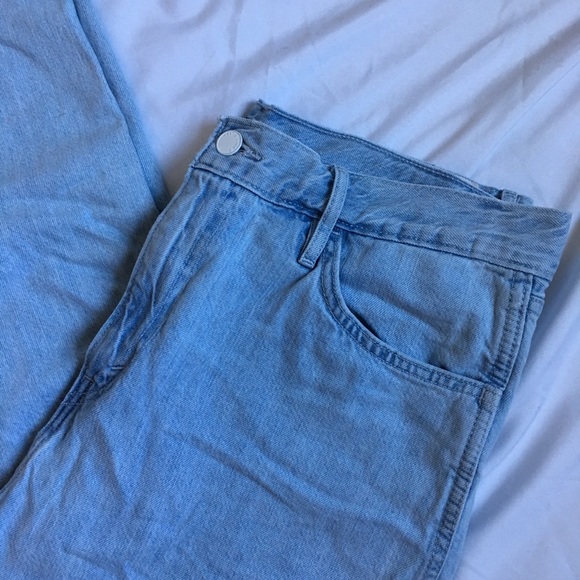 Levi’s Line 8 Straight Crop - Picture 3 of 5